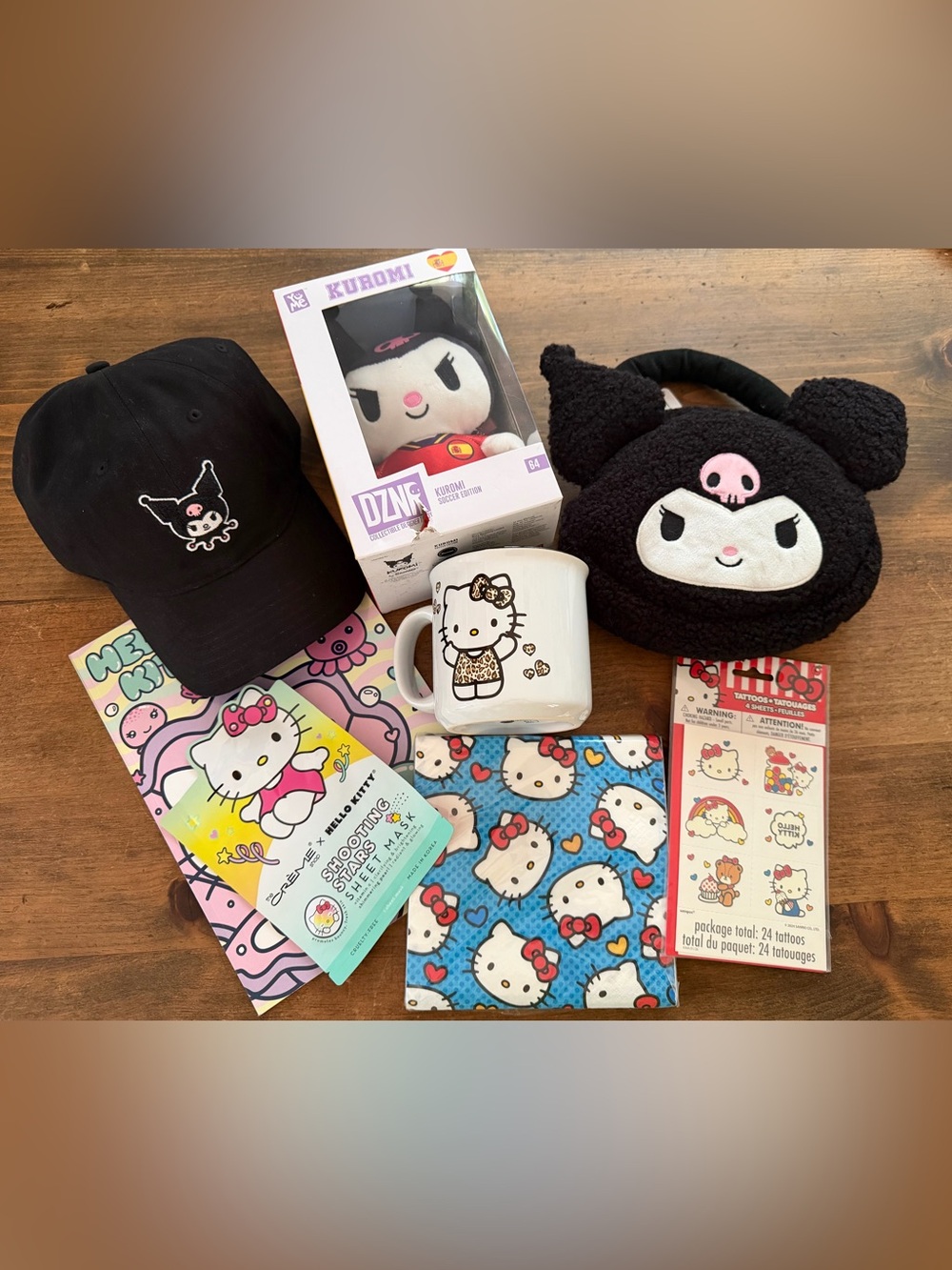 Hello Kitty Kuromi bundle